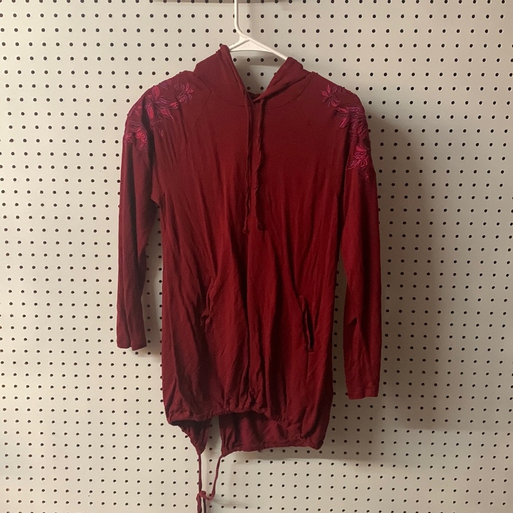 Indigo red hooded top size medium